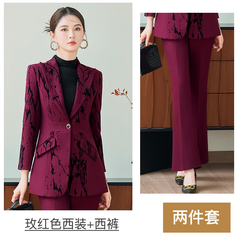 Costume + pantalon rose rouge