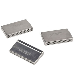 דיוק גבוהה 5 צירים cnc מתכת עיבוד שבבי עבור נירוסטה פליז אלומיניום חלקי רכיבים מכניים טיטניום
