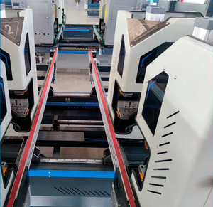 Automatico CNC orizzontale PVC UPVC telaio quattro angoli pulizia e saldatura macchina finestra e porta linea di produzione macchina che fa macchina - Product Image 6