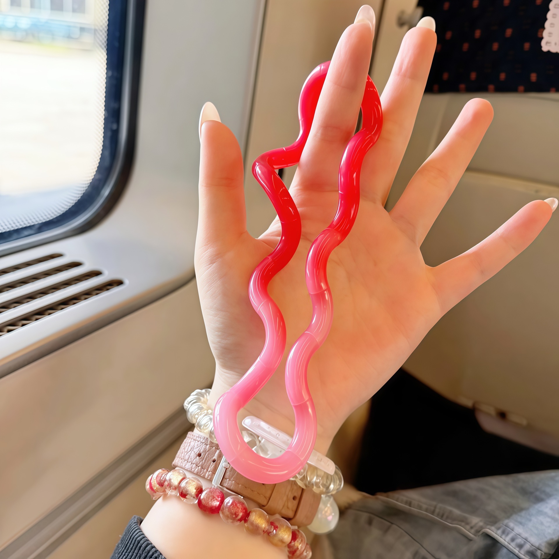 Temperature-sensitive rose-bagged-rose to pink