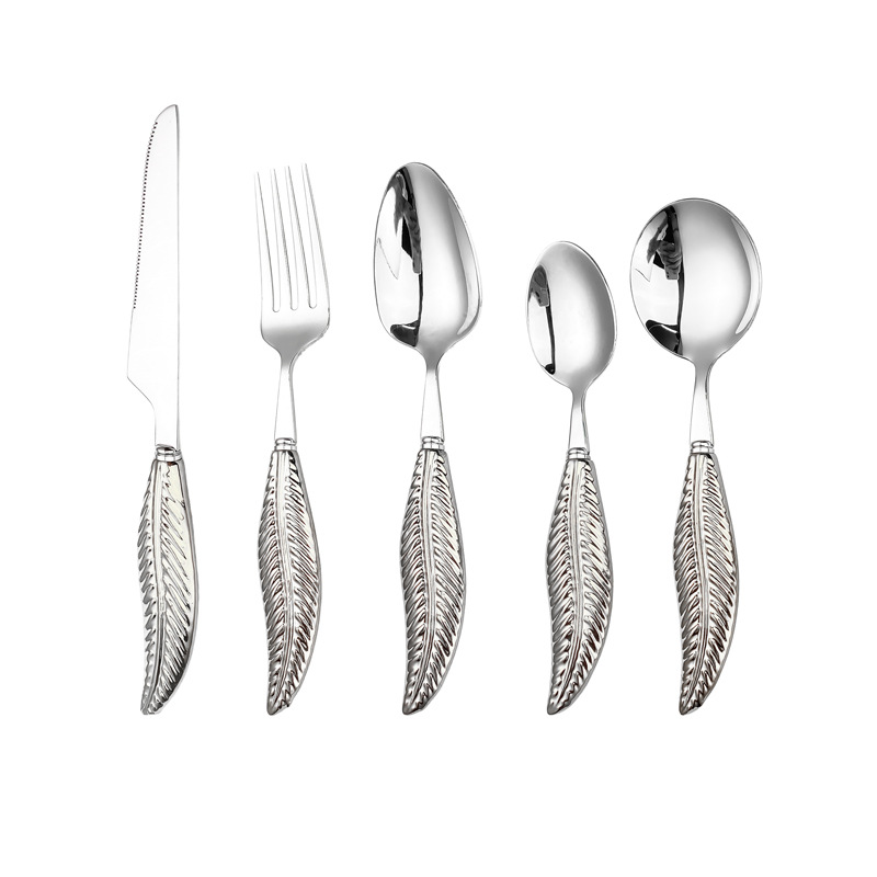 Ensemble cinq pièces en argent