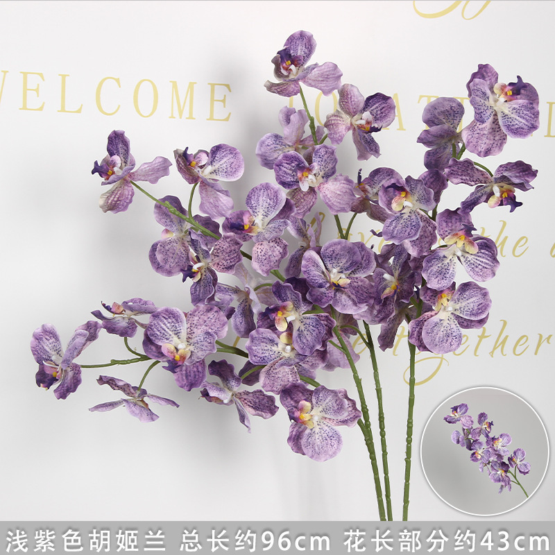 Orchidée à 9 têtes violet clair