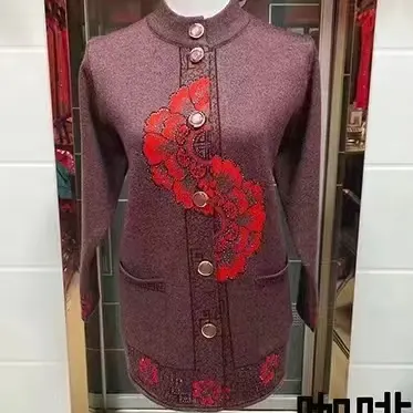Huachao高品質カシミヤタングコスチューム女性セーター花柄刺繍シングルブレスト女性ニットセーター