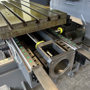 Centro de mecanizado con controlador TEBAK 828D fresadora cnc 5 para máquina CNC de 5 ejes de metal procesamiento vertical CNC - Product Image 6