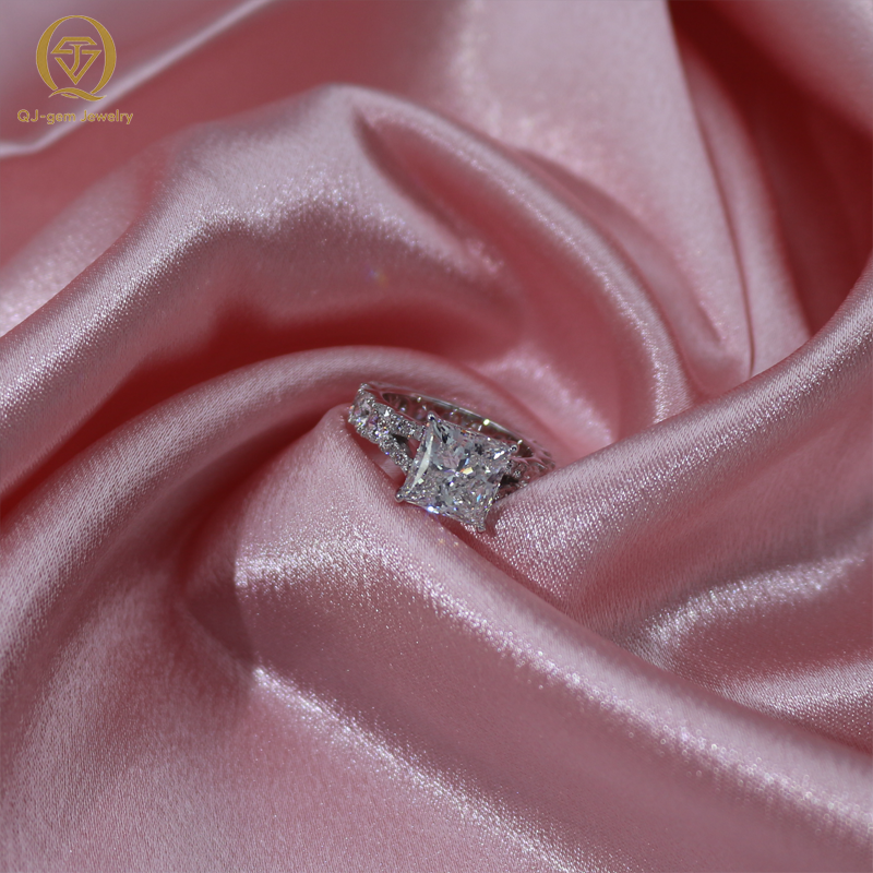 White Gold/White D Color Diamond
