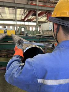 ASTM A106 A53 API 5Lシームレス炭素鋼ラウンドパイプスケジュール40およびSch 80 DN15からDN200へオイルおよび流体用途向け
