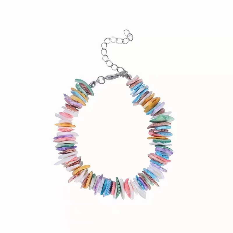 Pulsera de conchas de colores