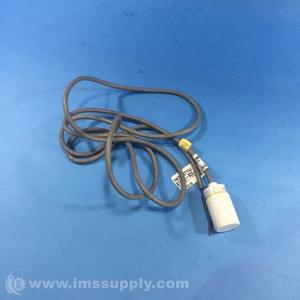 Новый и оригинальный Plc E2FQX10D1 Бесконтактный переключатель 12-24 VDC 10 мм Диапазон 7979 PLC Контроллер программирования - Product Image 1