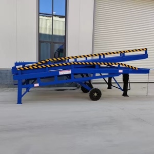 Foldable Mobile <strong>Loading</strong> Ramp Type Boarding Bridge Hydraulic Lifting and <strong>Unloading</strong> <strong>Platform</strong> up - Product Image 2