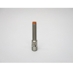 Sensor de proximidad inductivo IE5295 con detección de 2mm para automatización - Product Image 3