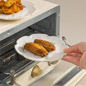 シックなデイジーデザインセラミック-ホームティータイムデザートプレート、INSスタイルの食器、新鮮で繊細なダイニングプレート - Product Image 4