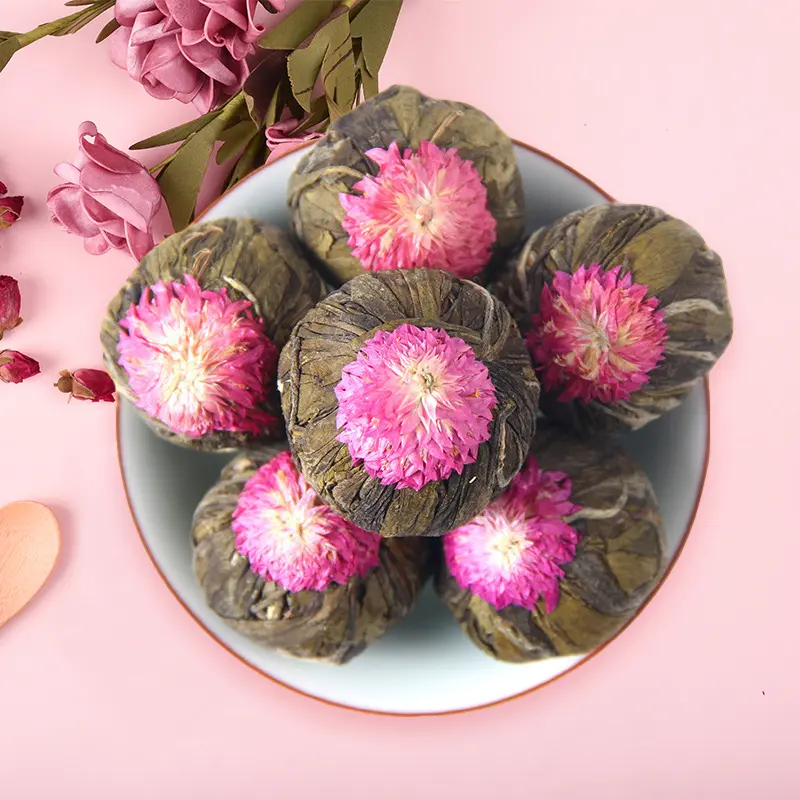 Boules de thé en fleurs faites à la main en Chine