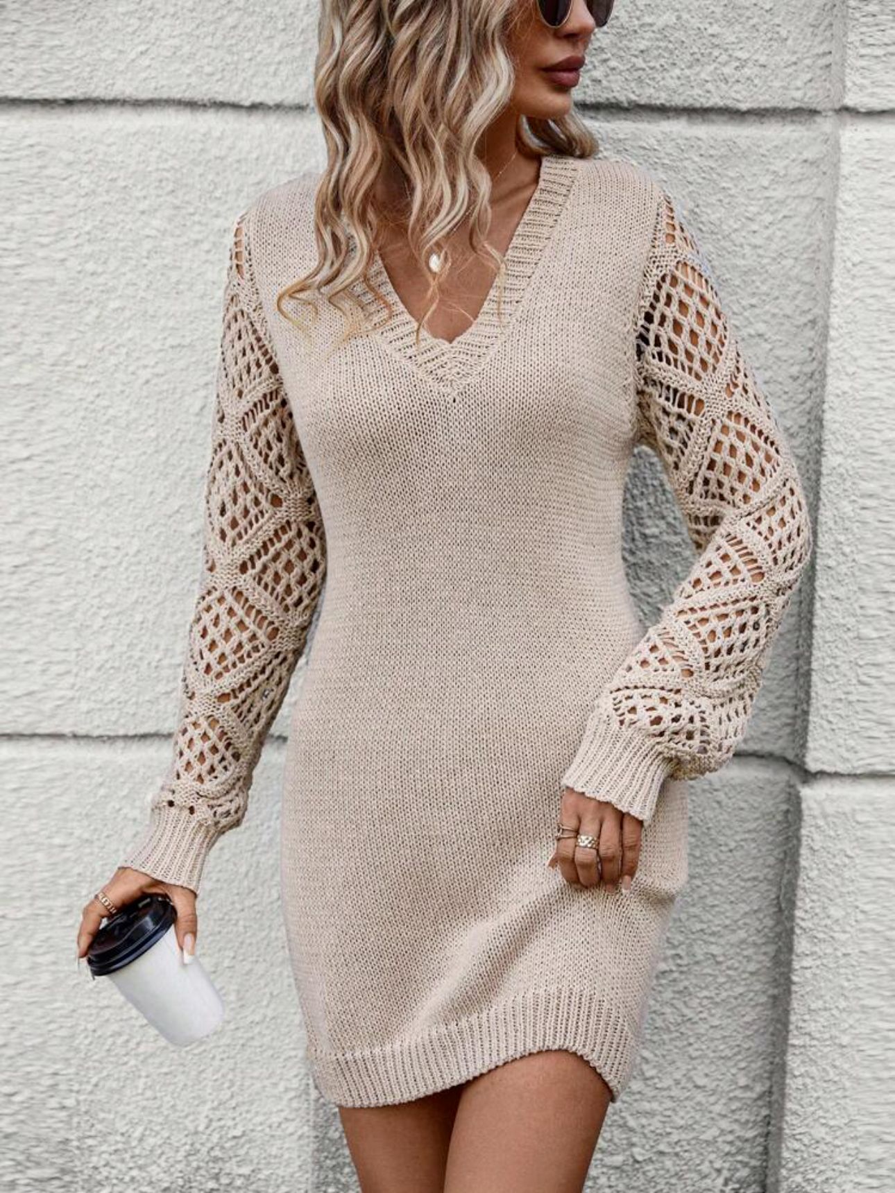 Apricot color