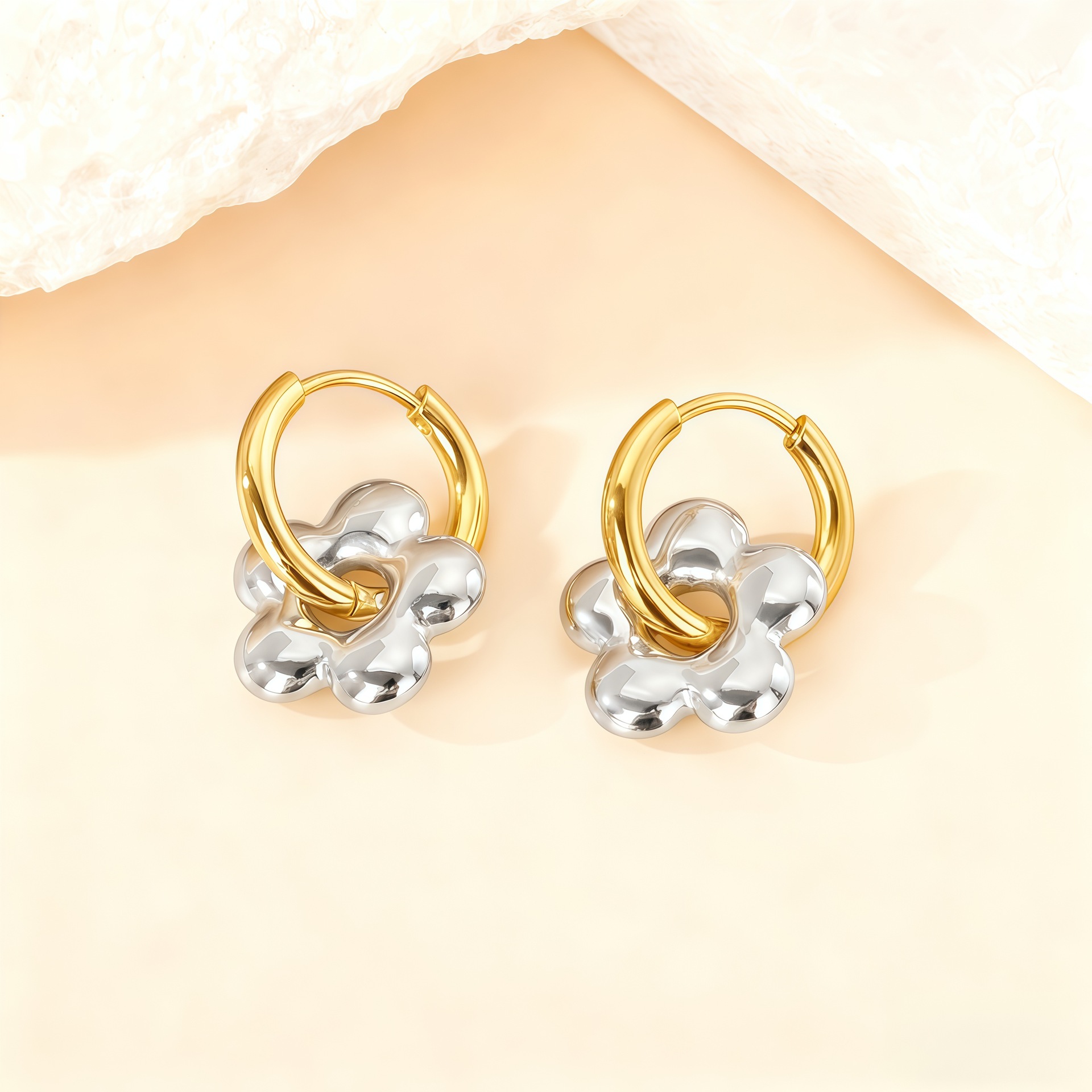 Boucles d'oreilles 2*10 Fleur de Prunier 14*14mm Bicolores a