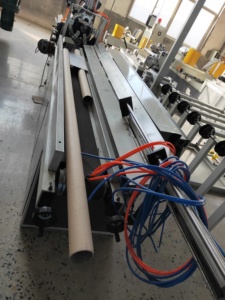 JYD Automatic <strong>Loading</strong> <strong>and</strong> <strong>Unloading</strong> Small Paper Tube <strong>Core</strong> Cutting <strong>Machine</strong> - Product Image 4