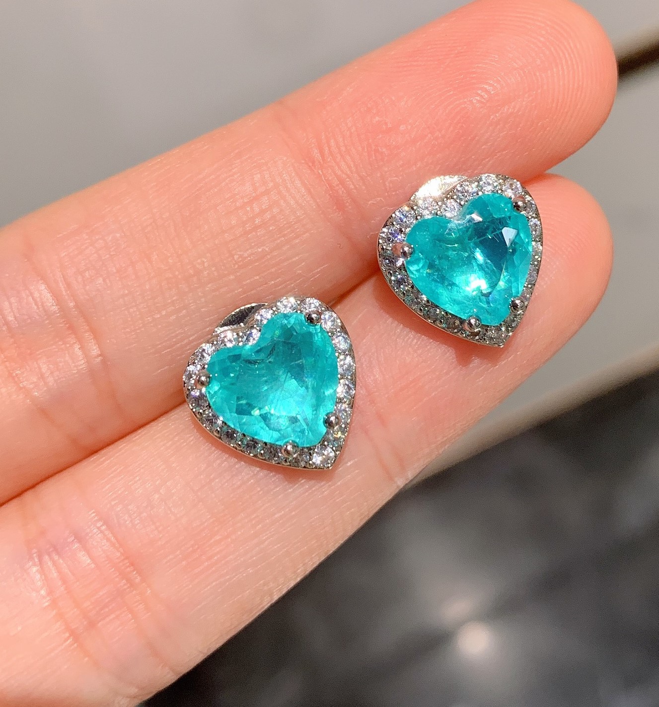 Lake blue Ear studs