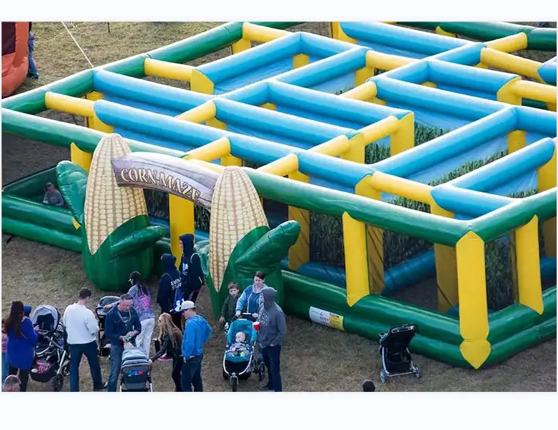 Labirinto gonfiabile gigante commerciale del gioco del labirinto del mais labirinto gonfiabile di corsa ad ostacoli per gli adulti