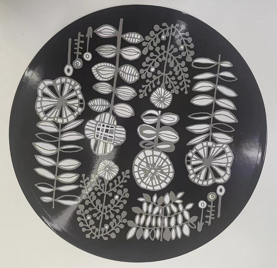 Black background small flower- 24cm s0040965