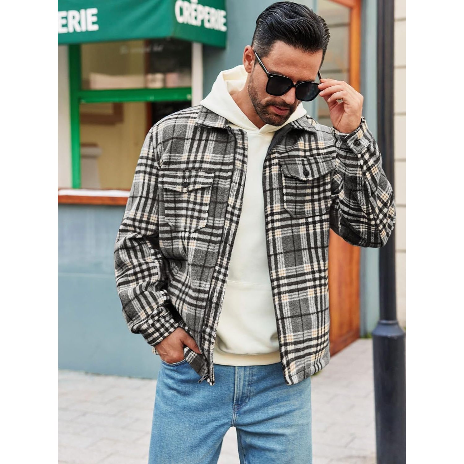 02สีกากี