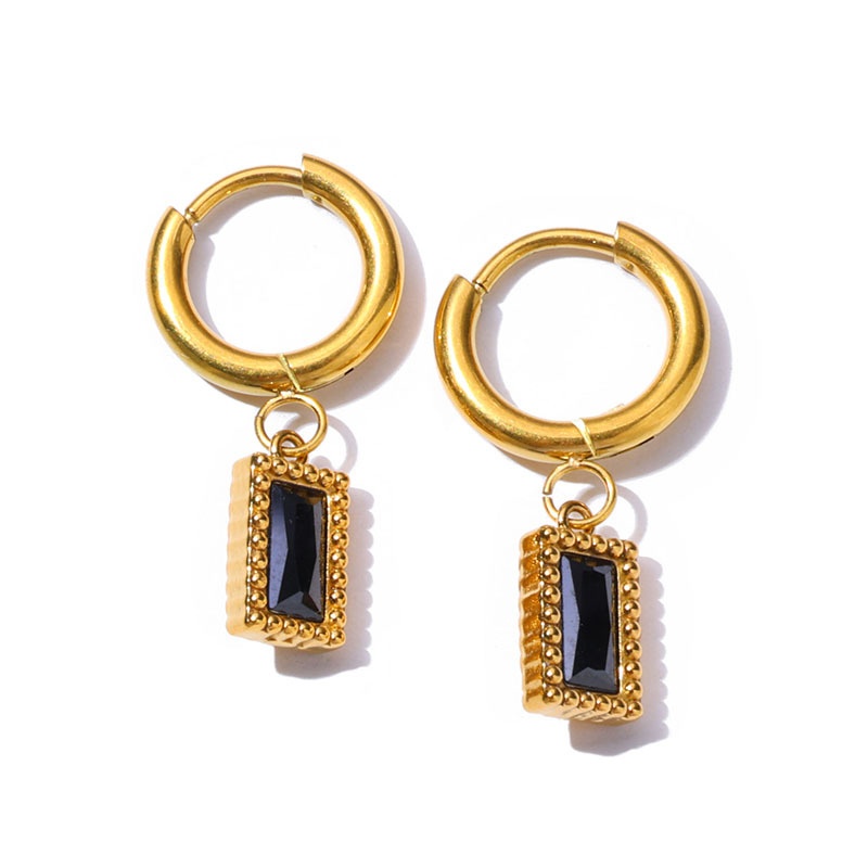 ต่างหูเซอร์โคเนียมสีดำ