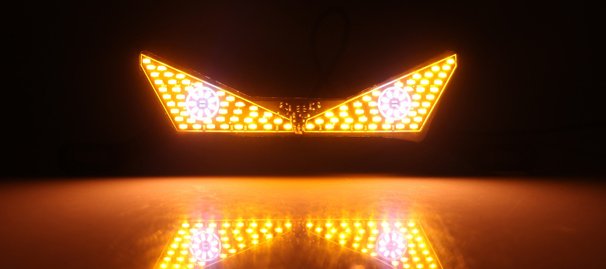 Triangle lumineux - clignotant blanc et jaune