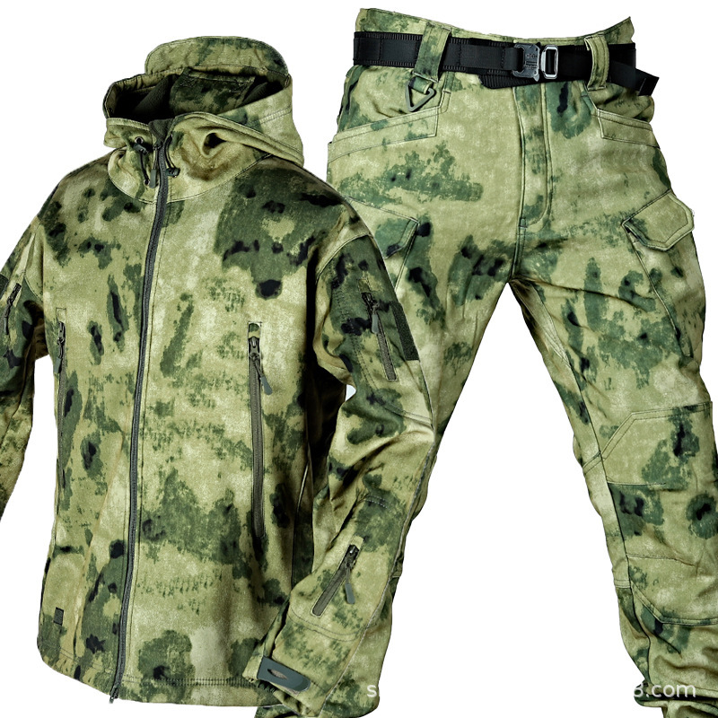 Ruins Green Suit