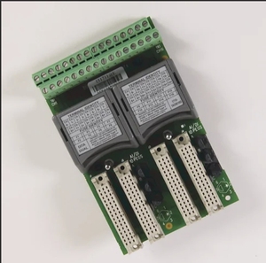 Unidad básica 1715 con PLC PAC de entrada/salida de 3 canales y controladores dedicados - Product Image 2