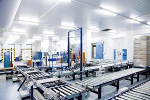 Sistema de bandeja de recuperación automática de almacenamiento, almacén automatizado de comercio electrónico, tecnología inteligente