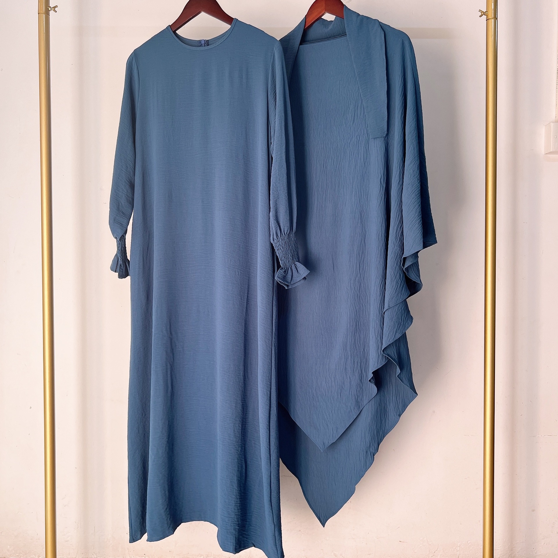 Bleu foncé