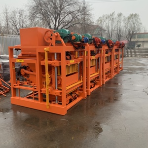 Chinese Wholesales Price CHB <strong>QTJ4</strong>-<strong>26C</strong> <strong>Block</strong> <strong>Machine</strong> Female <strong>Block</strong> <strong>Machine</strong> Semi-automatic <strong>Block</strong> <strong>Machine</strong> With Conveyor - Product Image 1