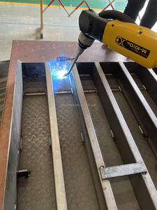 <strong>Loading</strong> and <strong>Unloading</strong> <strong>Platform</strong> With Free Bumpers Stationary <strong>Loading</strong> Hydraulic Manual Edge Dock Leveler - Product Image 4