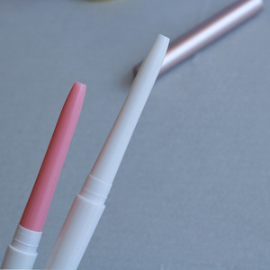 <span class=keywords><strong>3.0</strong></span> otomatik rotasyon Eyeliner ruj kaş kalemi ambalaj için kalemtıraş hava sıkı boş tüp dayanıklı plastik yapılmış