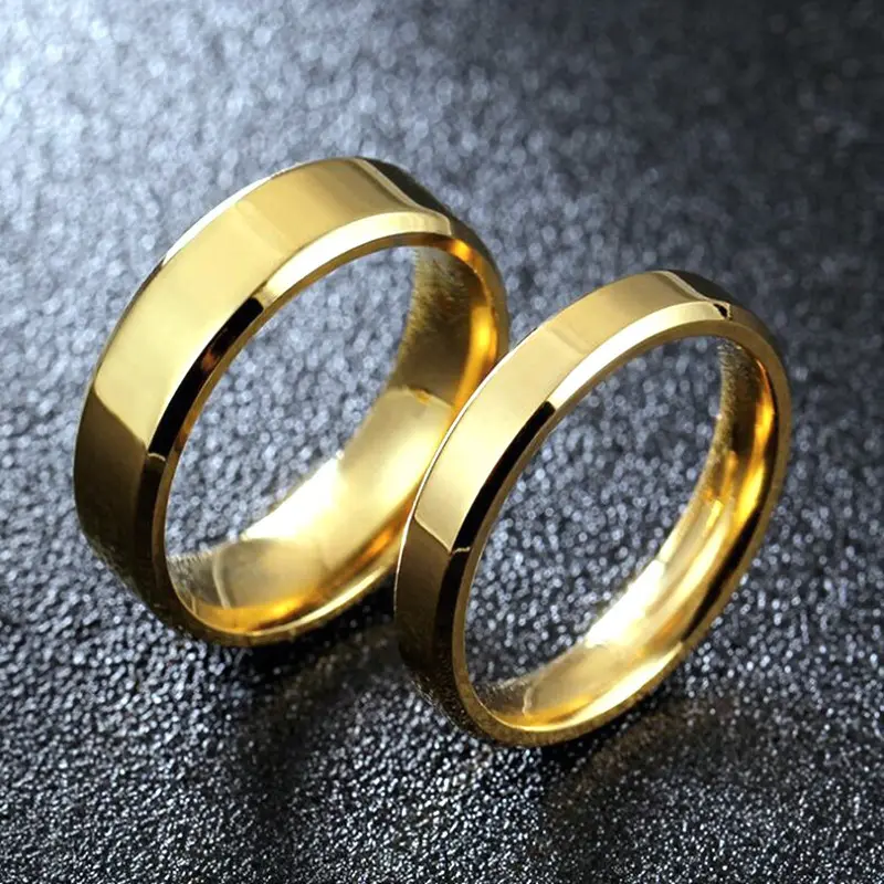Anillos de acero inoxidable chapados en oro para hombre, joyería de moda para mujer y hombre, anillos de pareja de boda al mejor precio
