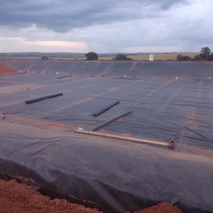 1.0mm lót HDPE geomembranes tiêu chuẩn Mỹ đen mịn ứng dụng của <span class=keywords><strong>Indonesia</strong></span> sắn tinh bột cho xử lý nước thải hồ bơi - Product Image 2