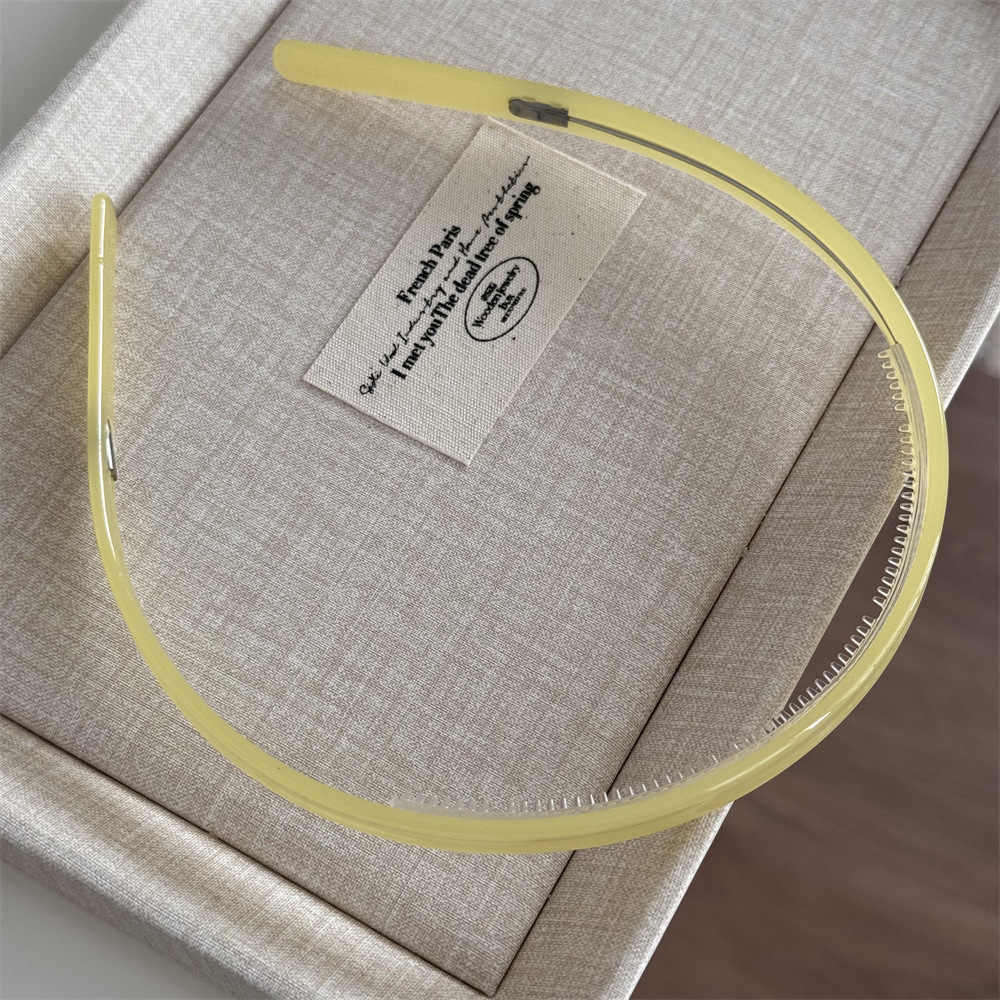 Base acetate hoop-light green
