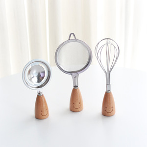 Puselife Chất lượng cao Thiết kế sáng tạo Smiley không steelv tiện ích nhà bếp với tay cầm bằng gỗ công cụ nướng - Product Image 1