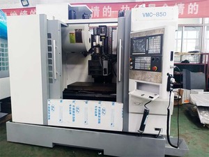 Yüksek doğruluk GSK kontrol sistemi CNC VMC 650 & 850 BT40 mili konik otomatik ile 3 eksenli dikey işleme merkezi - Product Image 3