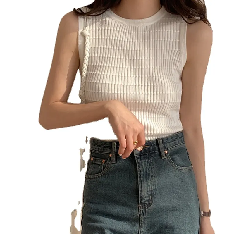 Blusa de manga curta feminina de malha coreana, top feminino de verão 2024 com gola redonda e mangas, nova camisa de treino versátil em Los Angeles