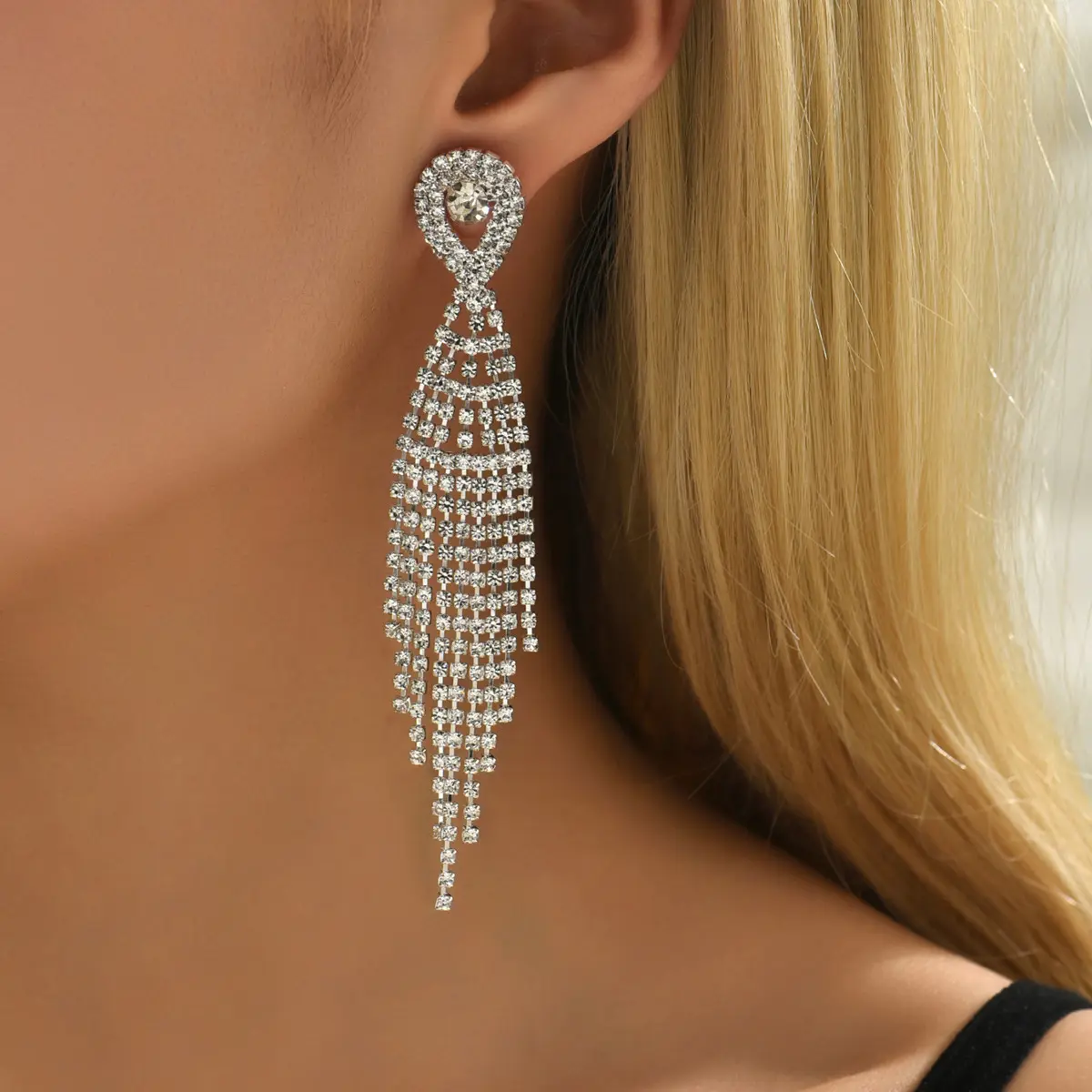 NUORO Neuheit Luxus glänzende Plattierte Kristall-Befehlungs-Dangle-Tassel-Ohrringe für Damen Hochzeit Schmuck lange Diamant-Ohrringe