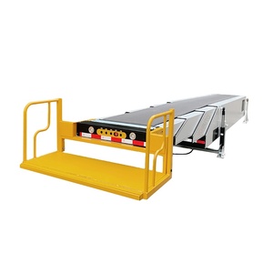 Retractable Belt Conveyor with Standing <strong>Platform</strong> Portable Telescopic Conveyor Expansion Into <strong>Container</strong> - Product Image 1
