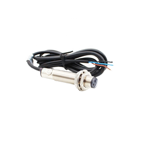 带漫射开关的高质量E3F1-DS15P1光学接近传感器 - Product Image 6