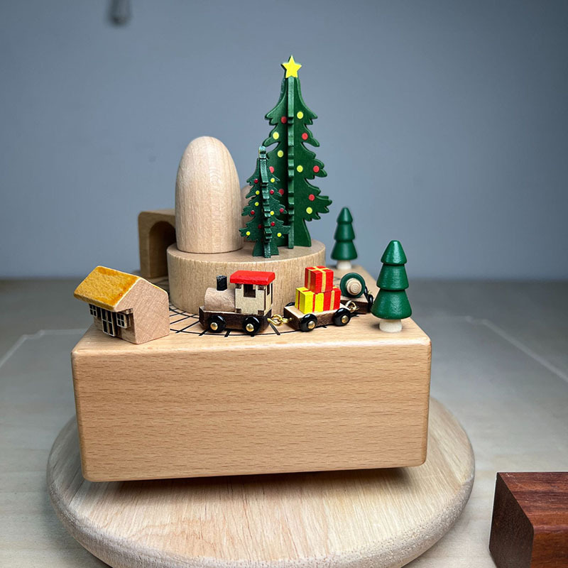 Brown-Christmass Tree Train 2