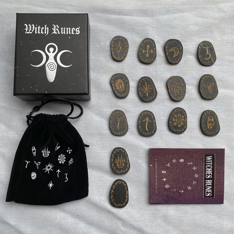 13 PCs Rune + bolsa de torage + manual de instrucciones