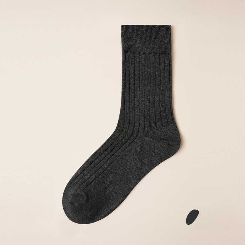Tubo mediano-gris oscuro