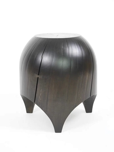 จีนดอกไม้สีแดงไม้และนกในร่ม Porcelain 19th Century กลองด้านข้างตาราง - Product Image 2
