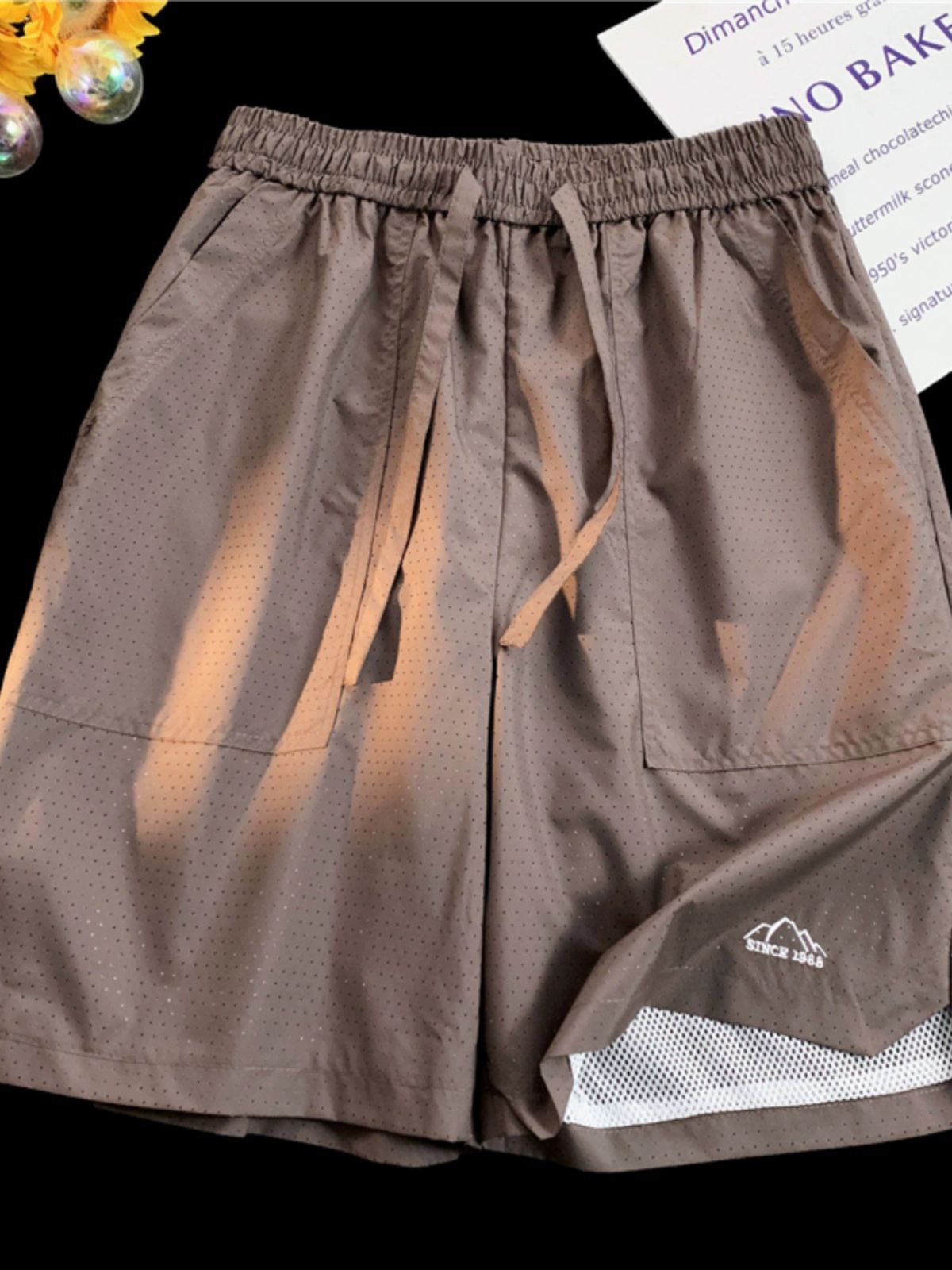 สีน้ำตาล