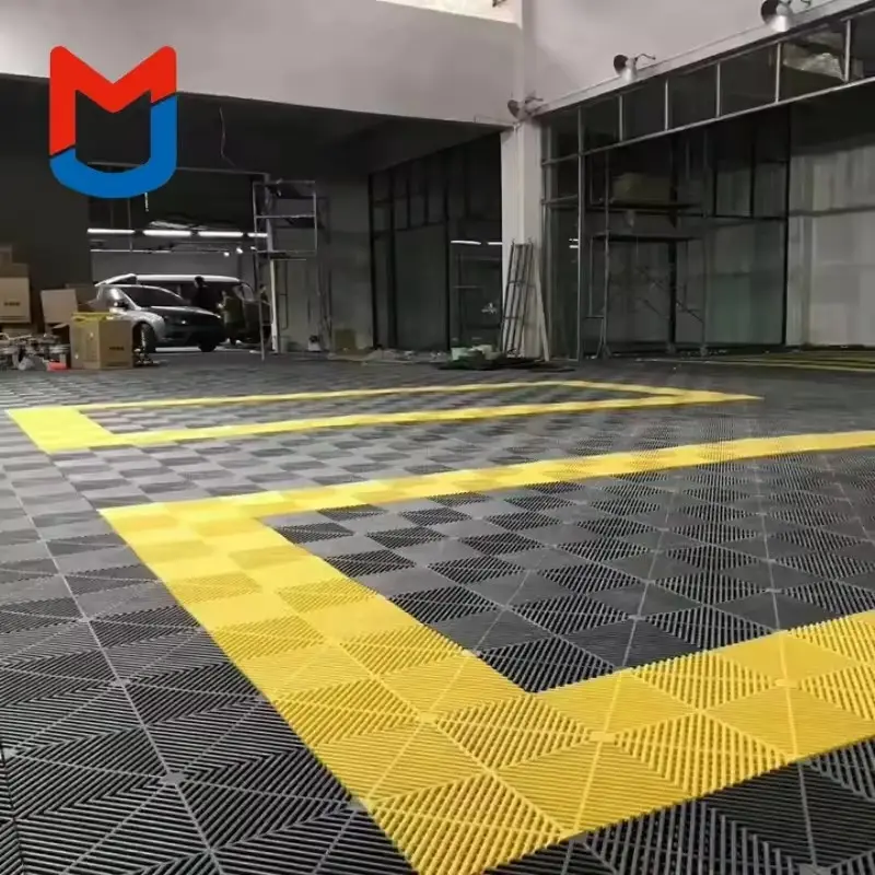 Cứng nhắc mô-đun đầy màu sắc lồng vào nhau gạch lát sàn nhà để xe Nhựa công nghiệp thảm sàn cho xe chi tiết cửa hàng hội thảo