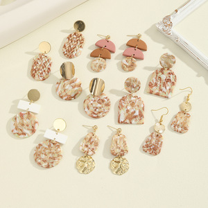 SCジュエリーデインハンドメイド彫刻花ダングルイヤリングレディース金メッキポリマー粘土ジオメトリイヤリング - Product Image 2