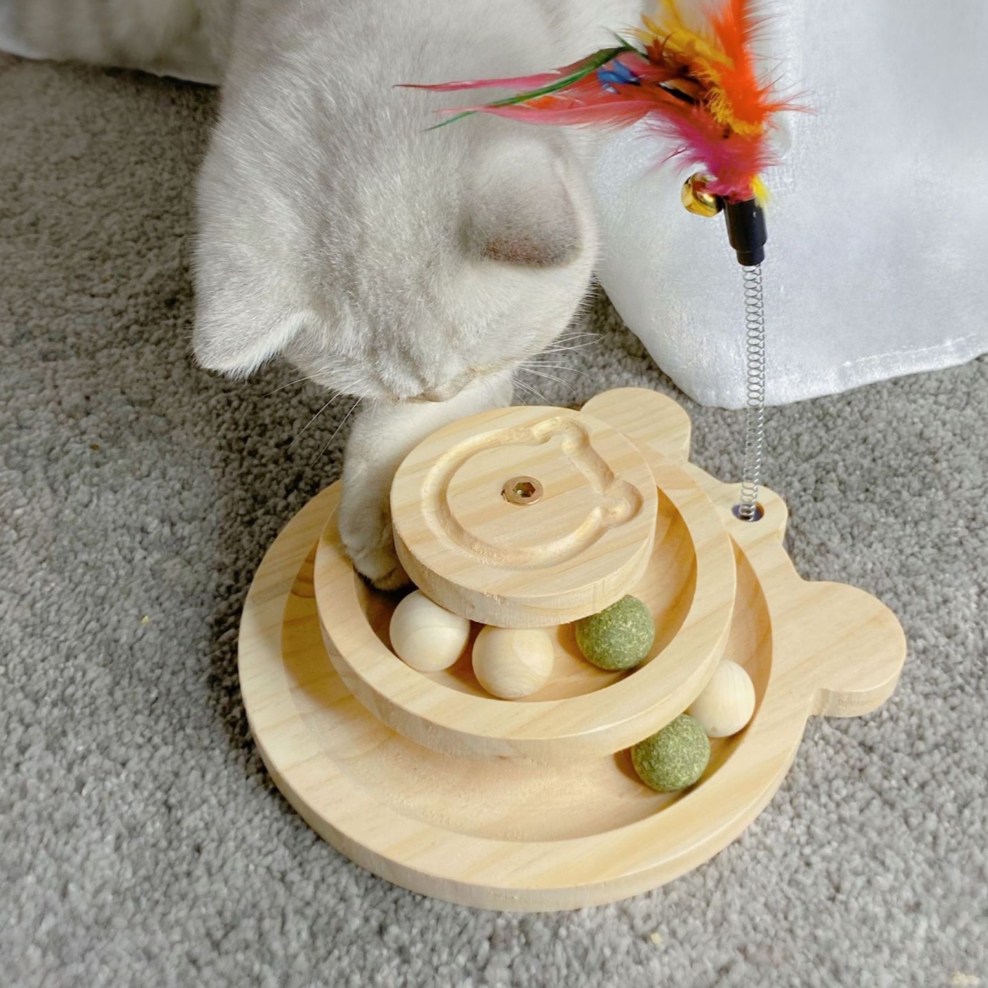 Hot-Selling Bear Ball-Catching Turntable-Primary color-yellow