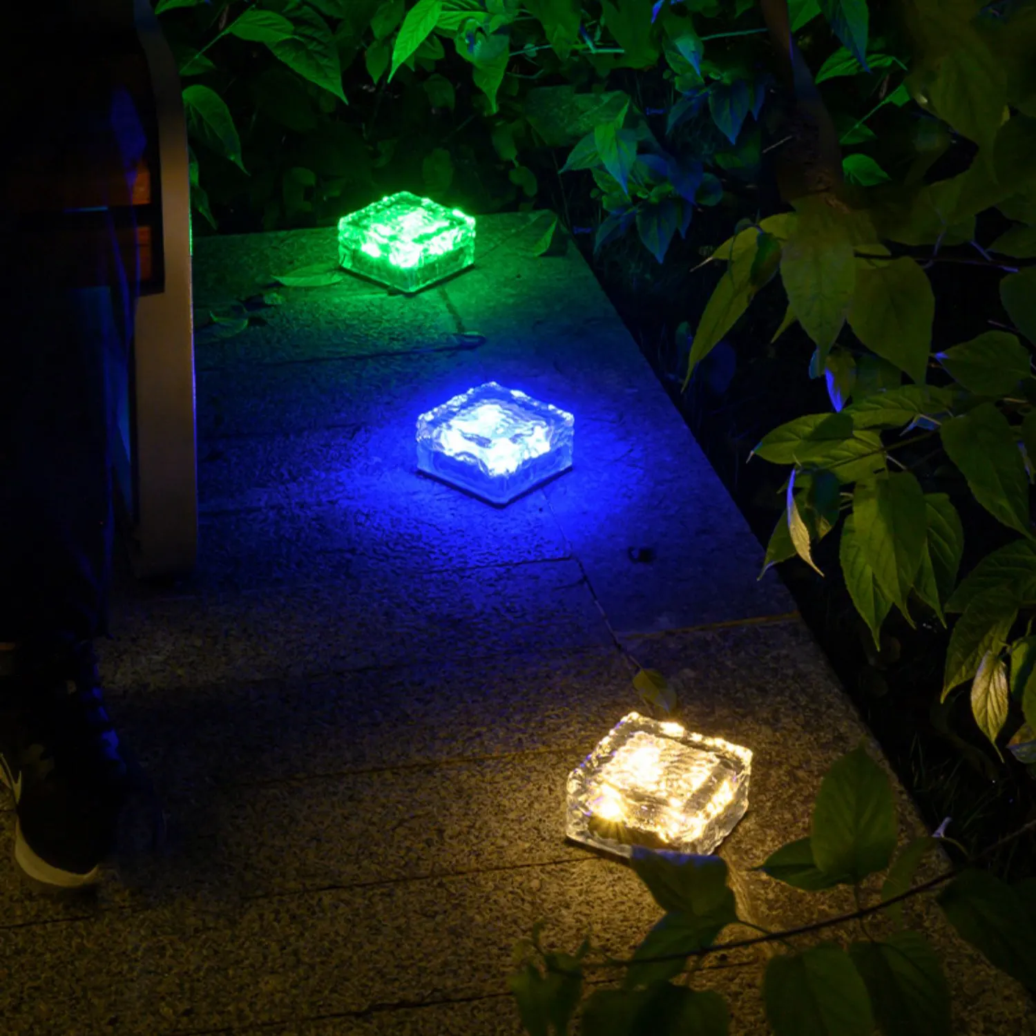 Açık küp bahçe pil finişer peyzaj yolu bahçe lambası Rgb Mini güverte adım merdiven montajı Led güneş tuğla ışık